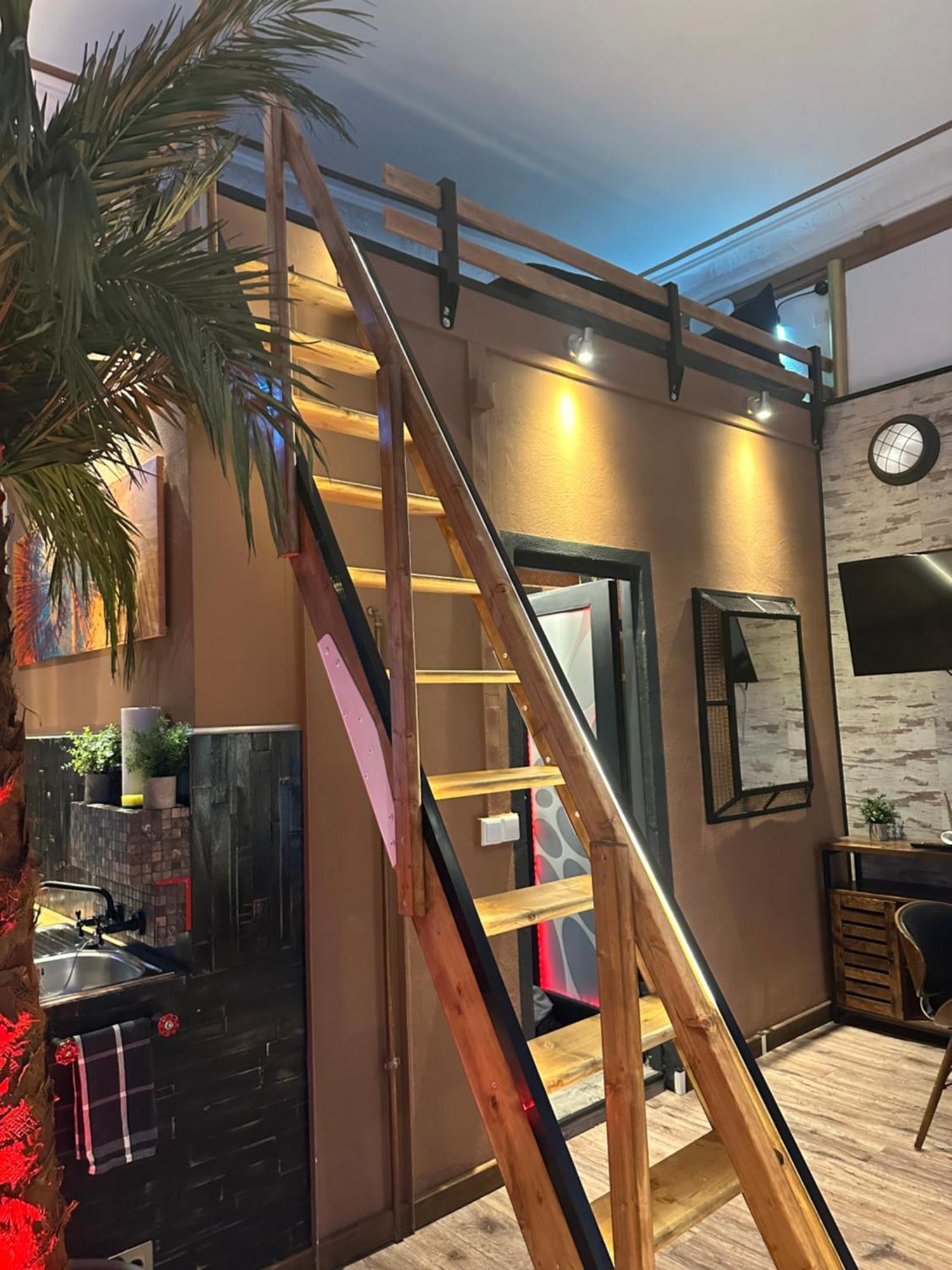 Einzigartige Ferienwohnung Bunt Wie เบอร์ลิน ภายนอก รูปภาพ